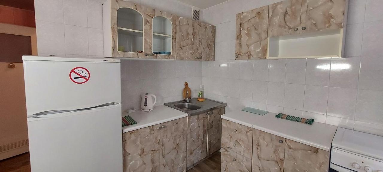 Nice Apartment Kiev Bagian luar foto