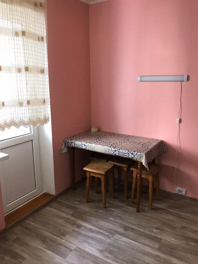 Nice Apartment Kiev Bagian luar foto